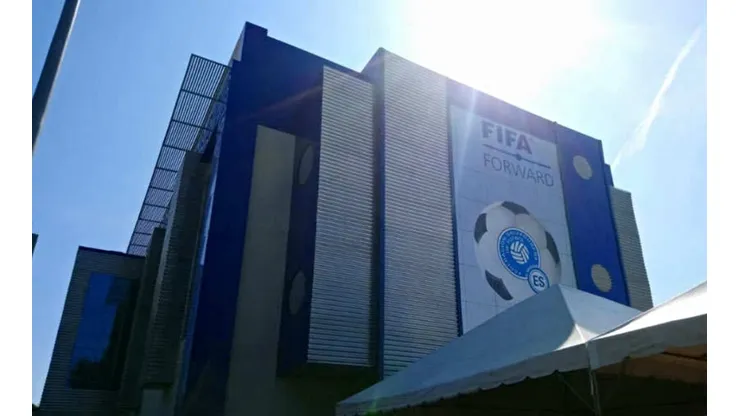 Federativos renuncian al Comité Ejecutivo de la Fesfut