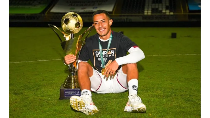 Jimmy Marín, campeón con el Saprissa en su estrella 36 (Jimmy Marín, Facebook)