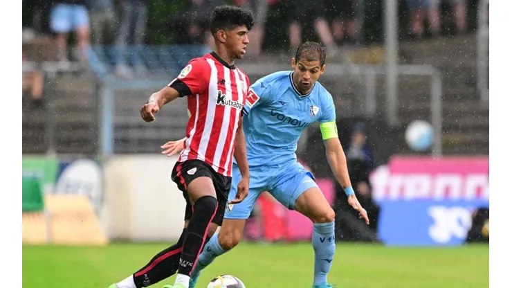 Cristian Gamboa, titular y capitán en fogueo ante el Athletic Club de España (VfL Bochum)