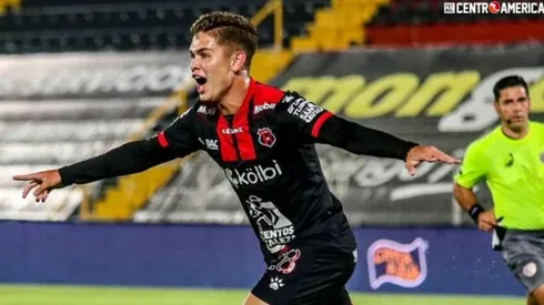 Brandon Aguilera, exjugador de Alajuelense, recién contratado en la Liga Premier inglesa, 19 años (LDA)