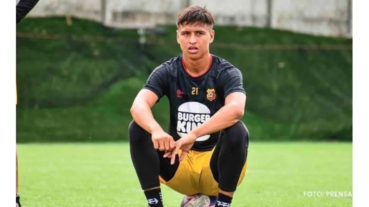 El valor actual de Anthony Contreras en el mercado tras quedarse en Herediano