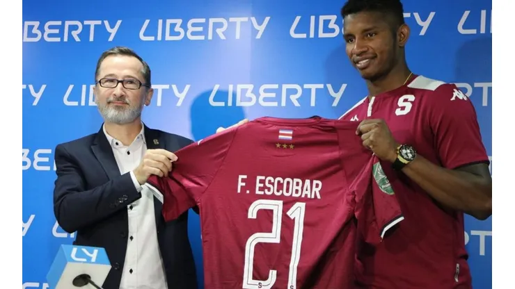 Fidel Escobar confesó que no pensó en llegar a Saprissa