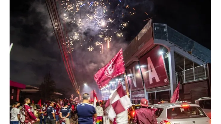 La gran familia morada se reunió alrededor de su estadio para celebrar el 87 aniversario de la institución (Saprissa)