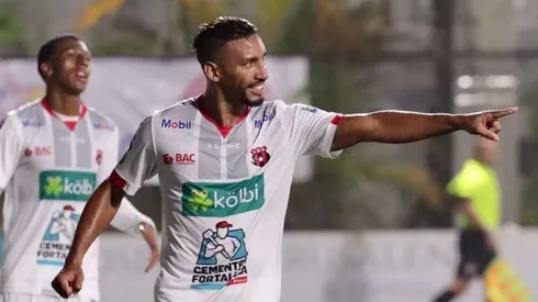 Marcel Hernández en su tortuoso paso por Alajuelense (LDA)