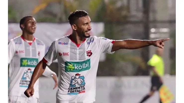 Marcel Hernández en su tortuoso paso por Alajuelense (LDA)