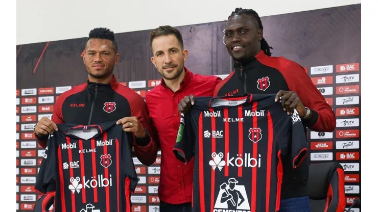 Presentación oficial de los refuerzos de Alajuelense (LDA)