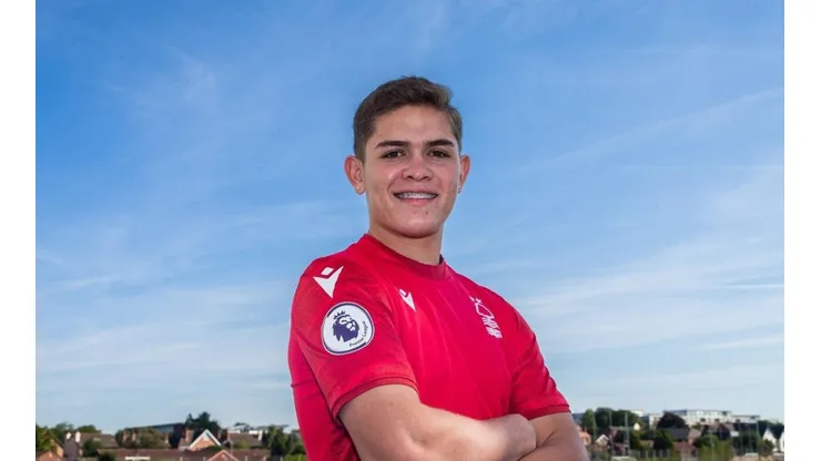 Oficial: Nottingham Forest anunica fichaje de Brandon Aguilera.