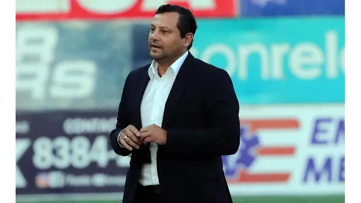 Jeaustin Campos habló sobre la salida de dos integrantes de su cuerpo técnico