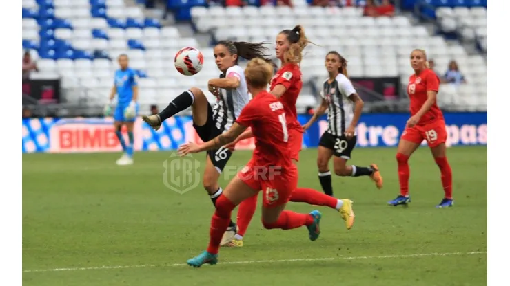 Costa Rica cayó ante Canadá y enfrentará a Estados Unidos en semifinales del Premundial.