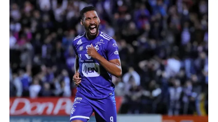 Alajuelense traspasaría a Marcel Hernández a un club grande de Guatemala.