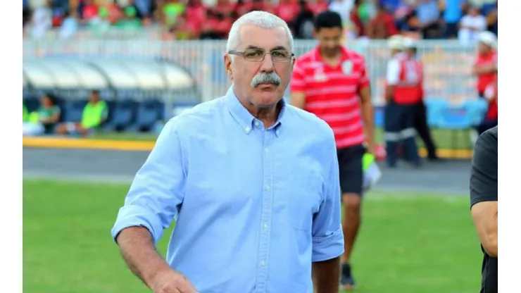 Manuel Keosseián anuncia el final de su carrera