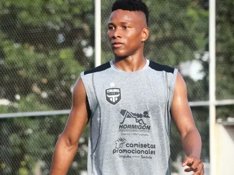 Oficial: Víctor Medina sale de Saprissa y vuelve a Tauro FC