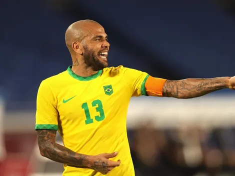 Juega en Herediano y ahora puede ser compañero de Dani Alves