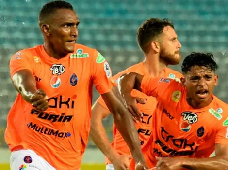 Jiovany Ramos se inventó un golazo y salvó el empate [VIDEO]