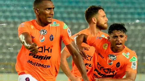 Jiovany Ramos salvó el empate con un golazo