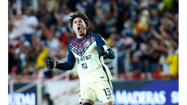 Guillermo Ochoa: "Jugar ante Sudamérica nos ayuda más que contra Centroamérica"