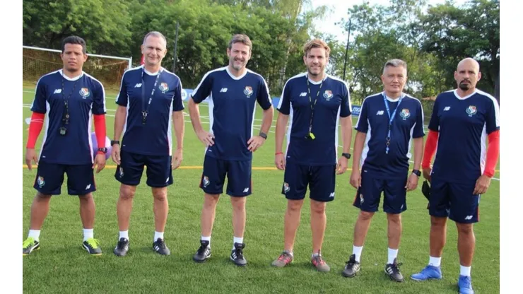 Técnico no seguirá al mando de la selección nacional
