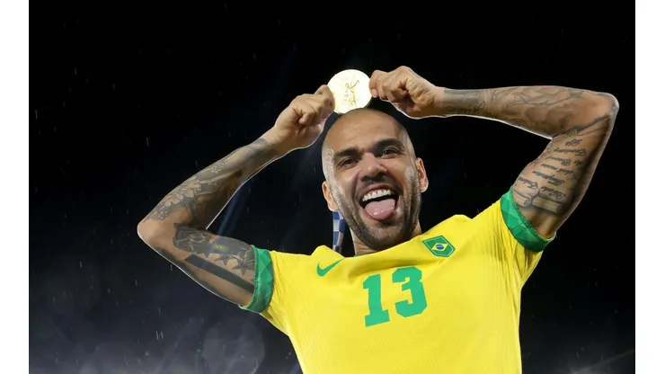 ¿Y si viene a Centroamérica? Dani Alves busca equipo por Instagram