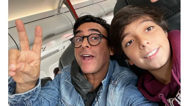 Adal Ramones junto a su hijo están en Costa Rica para vivir la final entre Cartaginés y Alajuelense (Adal Ramones, Facebook)