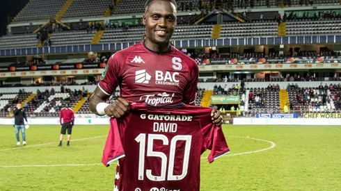 Aubrey David superó los 150 partidos vestido de morado, fuel el jugador más regular del club (Saprissa)