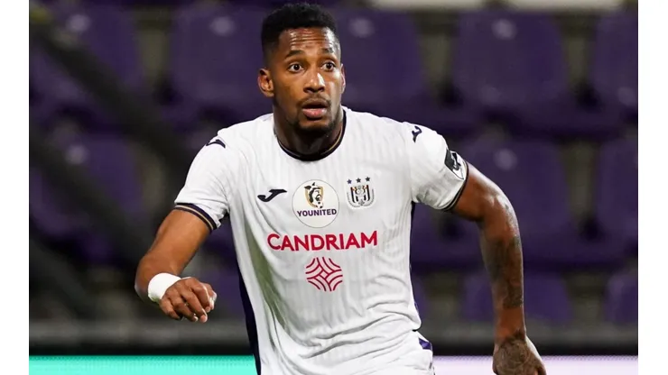 Michael Amir Murillo descarta negociaciones con Valencia