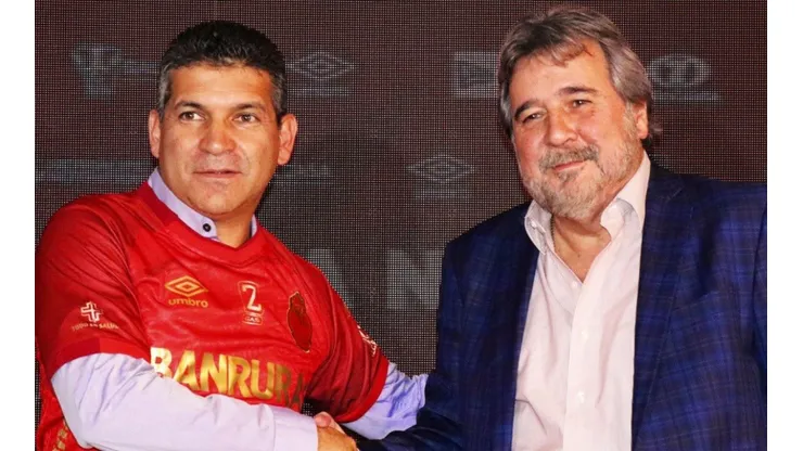 Municipal presentó a su técnico mexicano