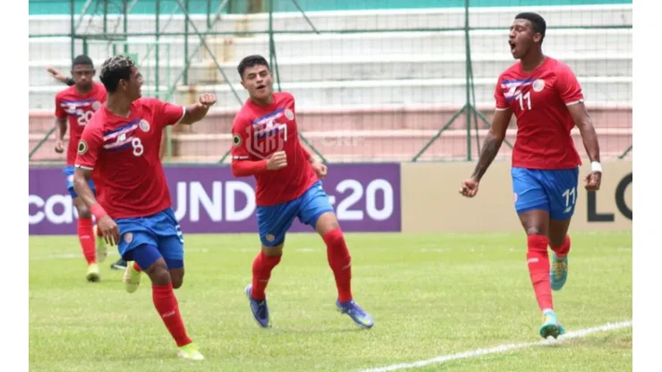 Costa Rica avanza a cuartos de final al golear a Trinidad y Tobago