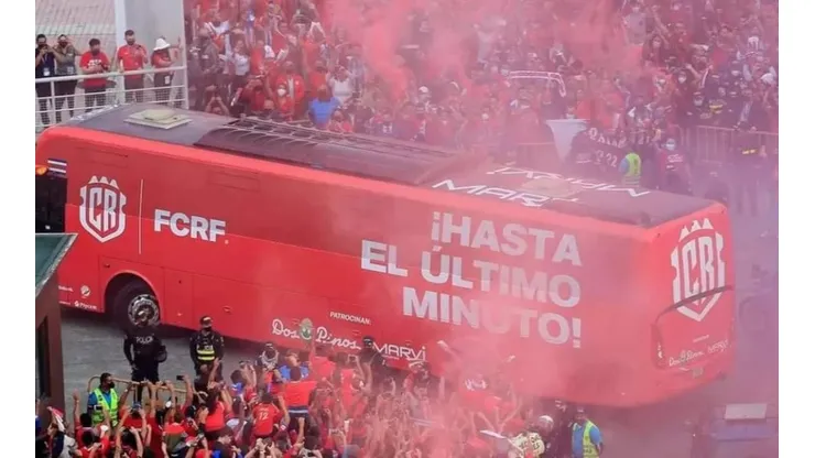 El bus de la Selección de Costa Rica (Fedefut CRC)
