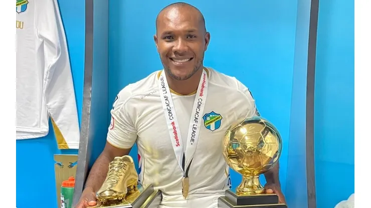 Juan Anangonó no continuaría en Comunicaciones