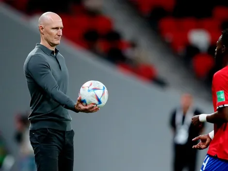 DT de Nueva Zelanda dice que el fútbol es cruel tras perder ante Costa Rica y responsabiliza el arbitraje