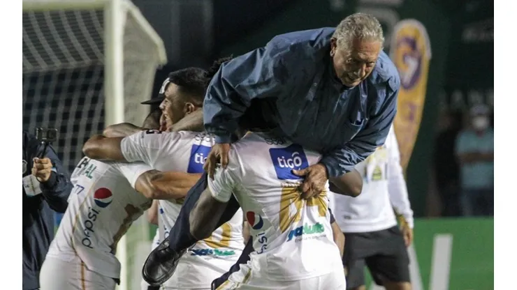 Comunicaciones suma un fuerte refuerzo