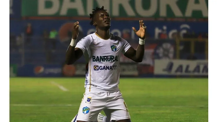 Rubilio Castillo no continuará en Comunicaciones