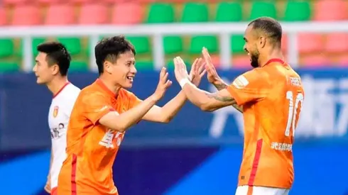 Felicio Brown anotó su primer doblete en la Superliga de China.