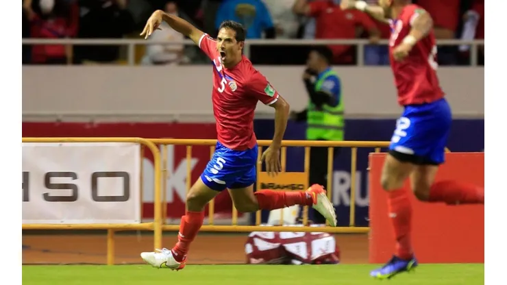 Celso Borges celebrando su anotación con La Sele (Fedefut CRC)