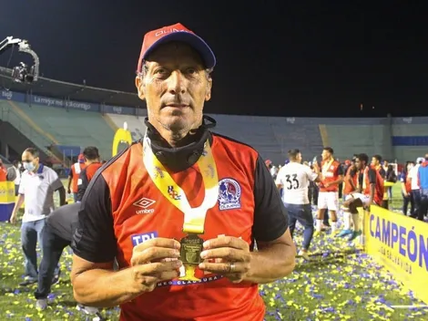 Olimpia confirma el regreso de Pedro Troglio