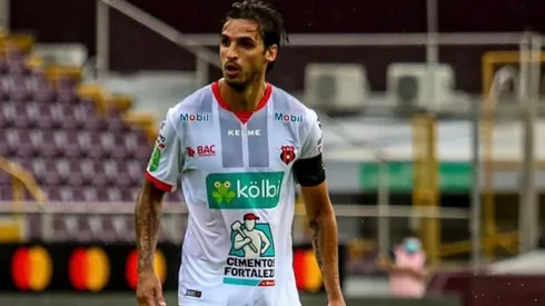 Bryan Ruiz, capitán de Alajuelense (LDA)
