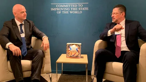 Presidente de Costa Rica, Rodrigo Chaves, se reunió con Gianni Infantino.