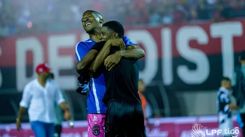 Sporting de SM vence al actual campeón y clasifica a la final