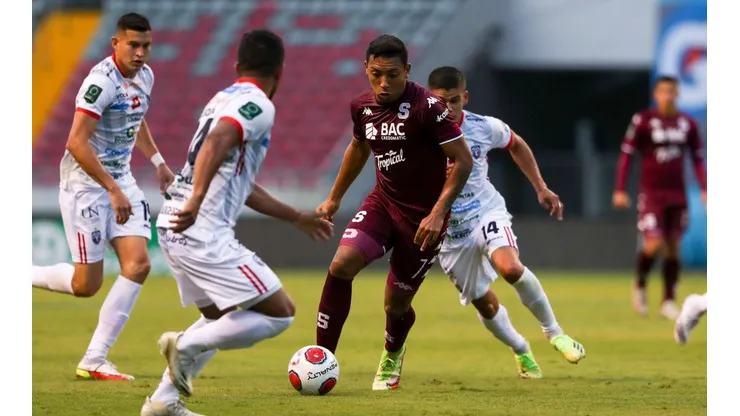 San Carlos quiere sacarle el lugar a Saprissa