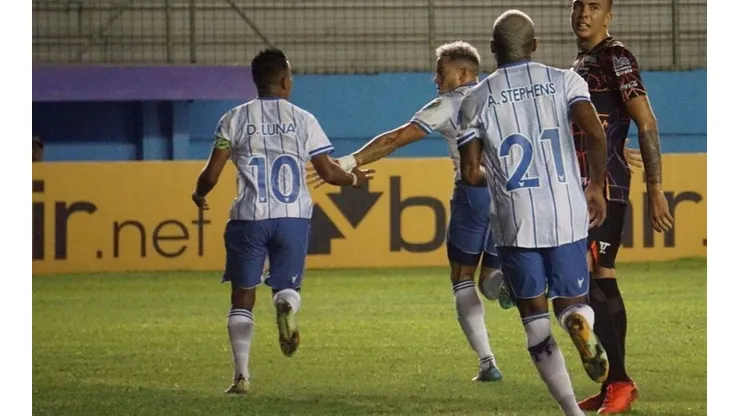Alfredo Stephens anotó en la derrota de 9 de Octubre FC