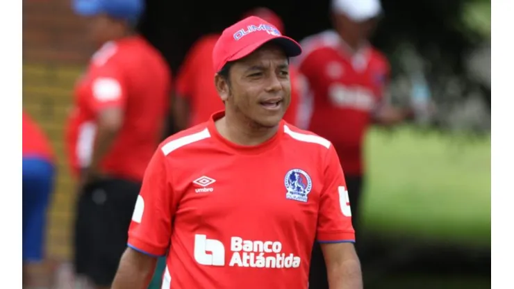 Danilo Turcios se postula para dirigir a Olimpia
