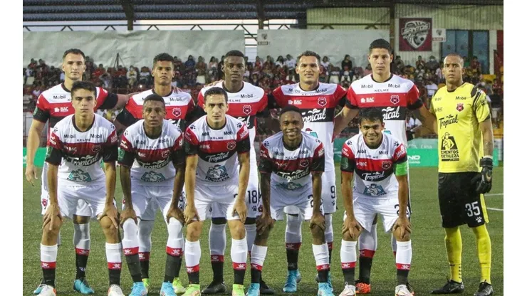 Formación de Alajuelense ante Santos este domingo (LDA)