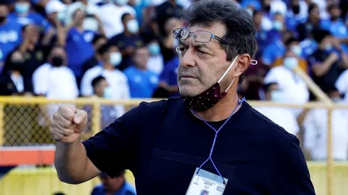 Hugo Pérez citó a dos legionarios al microciclo