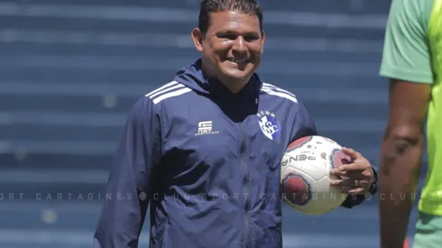 Geiner estaría conservando su cargo pero sus asistentes estarían fuera del club (CSC)