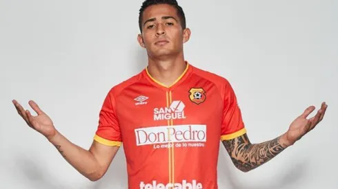 Gerson Torres continuará vestido de rojo y amarillo hasta 2025 (CSH)