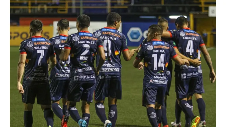 Si San Carlos vence a Alajuelense esta noche, Saprissa quedaría prácticamente sin opciones (ADSC)