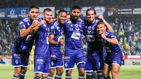 Cartaginés goleó a Guanacasteca y caricia la clasificación (CSC)