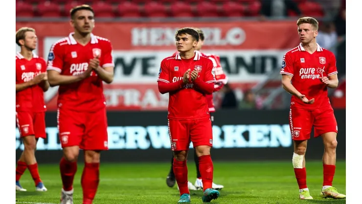 Twente de Manfred Ugalde cumplió la meta: volverá a competencias europeas.