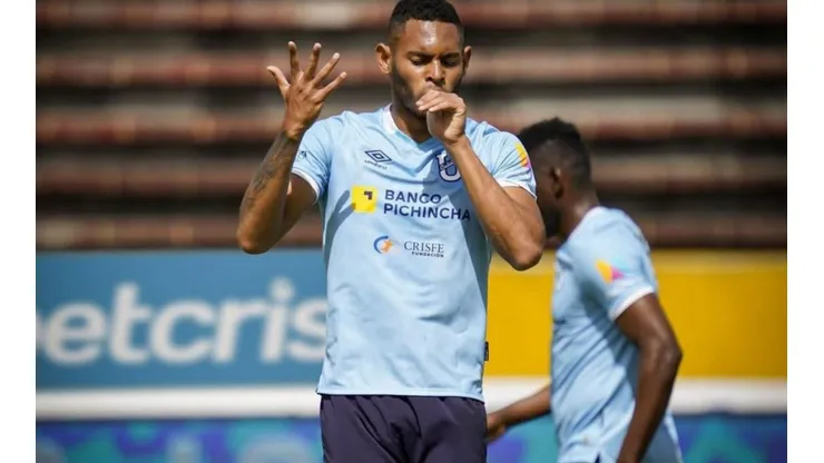 Ismael Díaz sigue causando sensación en Ecuador