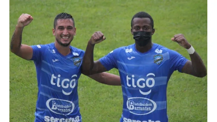 Patrick Palacios rompe su mala racha goleadora en Costa Rica